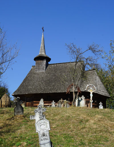 Biserica de lemn „Sf. Dumitru” din Larga
